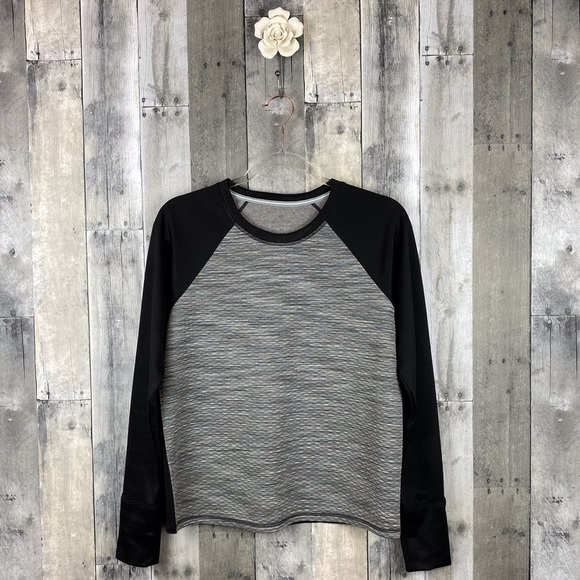 Athleta Tops - Athleta Snowscape Quilted Sweatshirt Size Medium